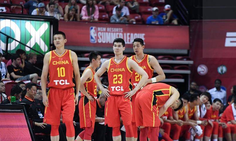 太重要了!39投7中仍不敢裁掉周鹏 这个角色中国男篮只有他能做“熊猫体育公司”(图2)
太重要了!39投7中仍不敢裁掉周鹏 这个角色中国男篮只有他能做“熊猫体育公司”(图2)