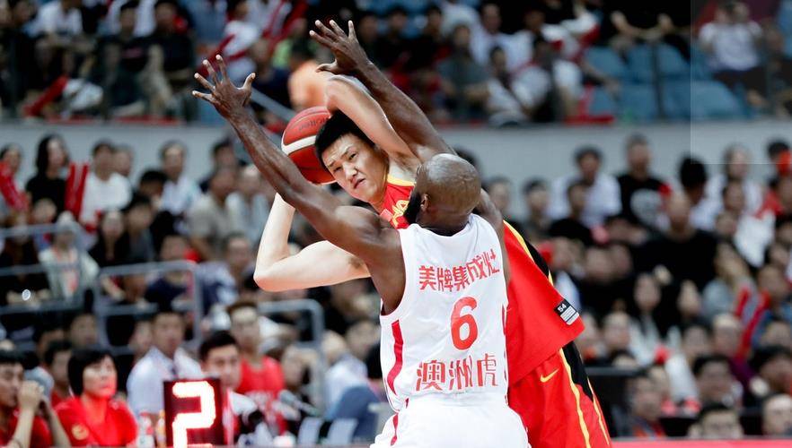 太重要了!39投7中仍不敢裁掉周鹏 这个角色中国男篮只有他能做“熊猫体育公司”(图4)
太重要了!39投7中仍不敢裁掉周鹏 这个角色中国男篮只有他能做“熊猫体育公司”(图4)