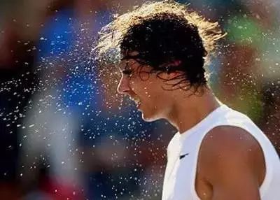 熊猫体育公司:
韩国赛羽毛球公然赛 何冰娇夺冠 “雅思”意外输球(图1) 熊猫体育首页