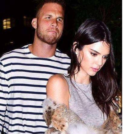 
NBA球星对卡戴珊家族已经有点慌了 现在鲜有球星和她们扯上关系|熊猫体育(图5)