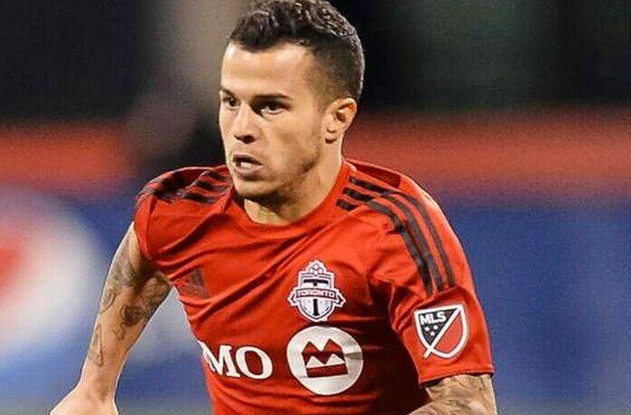 
足坛5位球星！来自欧洲权门 身高均不到1米7 全凭实力用饭‘熊猫体育公司’(图10)