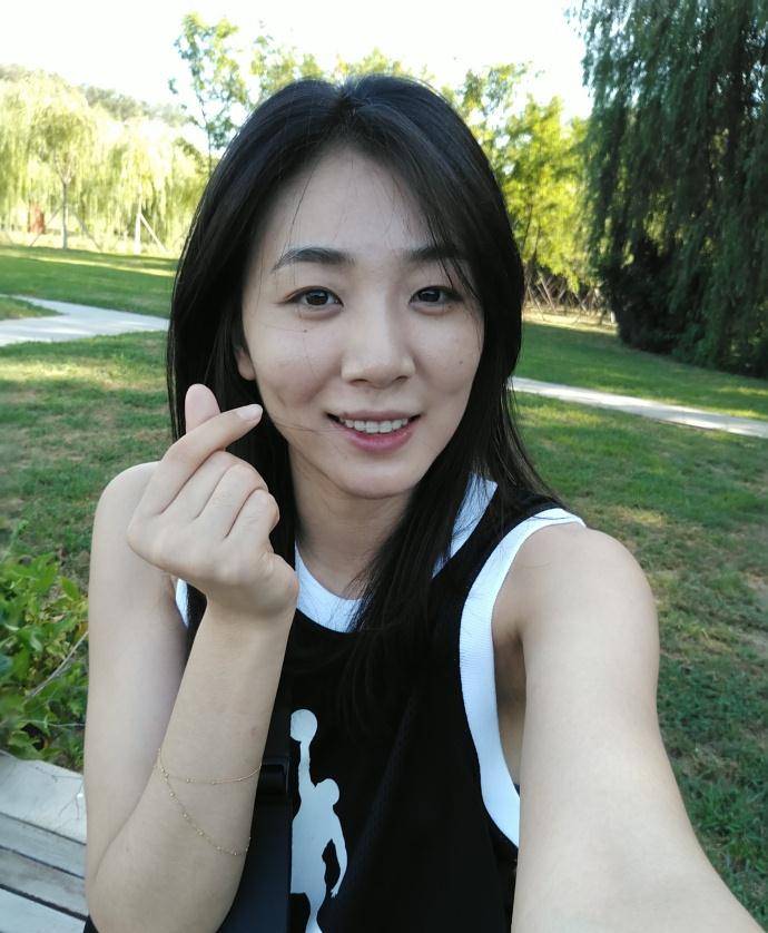 
女篮玉人赵爽现状 因伤病无缘亚运会 自拍超悦目|熊猫体育(图11)