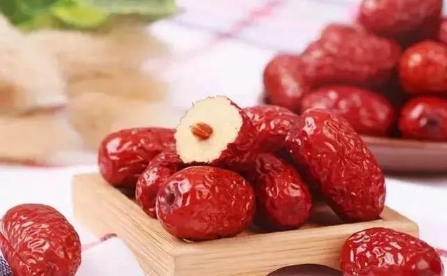 熊猫体育首页-国足折戟非战之罪 缺乏底层建设空谈塔尖只是画饼(图1) 熊猫体育