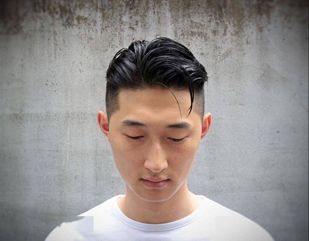 ‘熊猫体育首页’
2020年最值得剪的16款男生发型(图36)